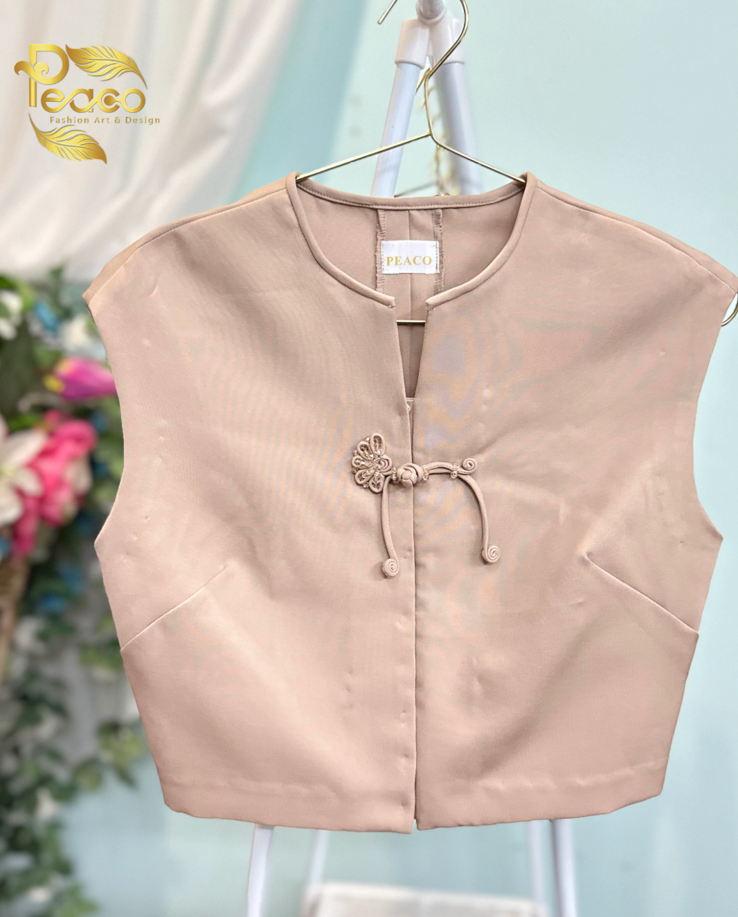 Traditional  Cropped Top – White and Mocha
