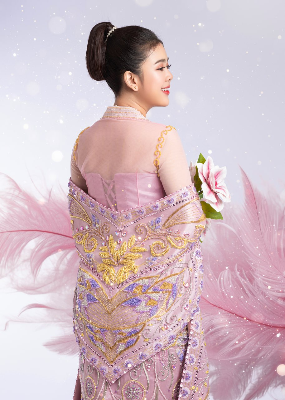 Hand-Embroidered Dusky Rose Haute Couture Myanmar Bridal Set (Top, corset ,Shawl & Longyi)